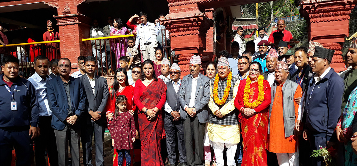 राष्ट्रपतिद्वारा दक्षिणकाली मन्दिरमा पूजाअर्चना